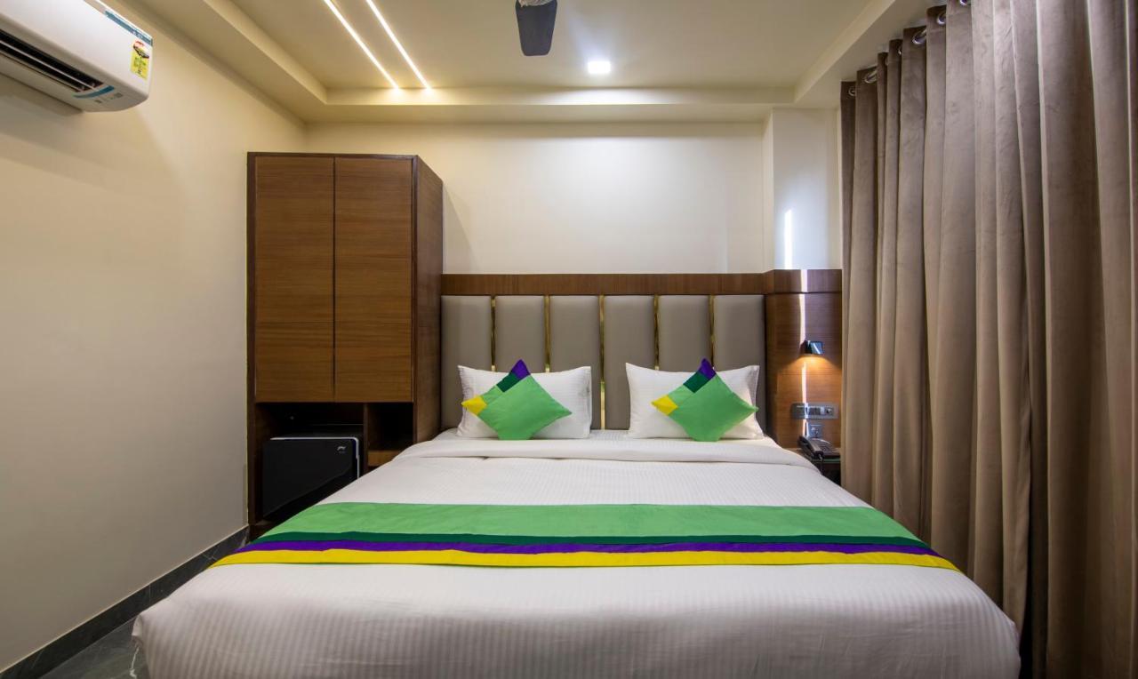 Treebo Royal Comfort Нью-Дели Экстерьер фото