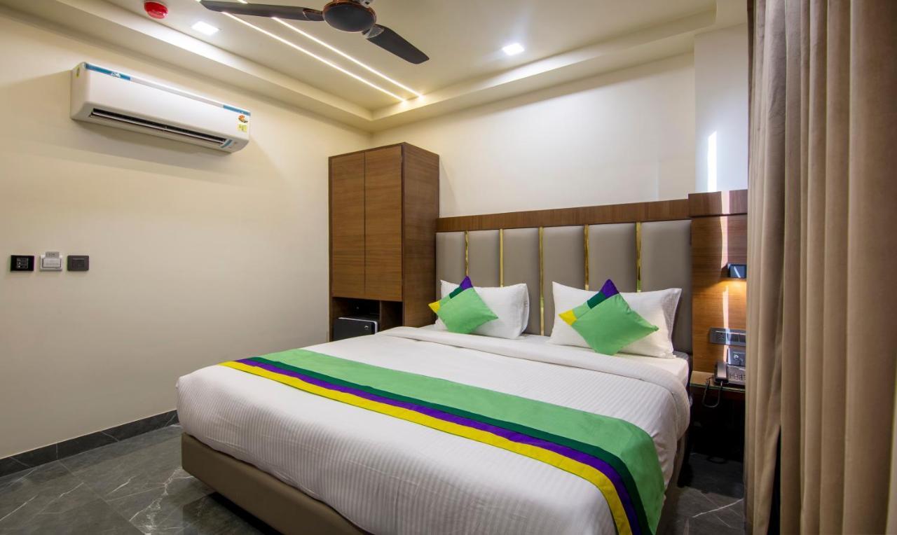 Treebo Royal Comfort Нью-Дели Экстерьер фото